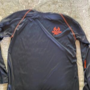 Realtree long sleeve shirt